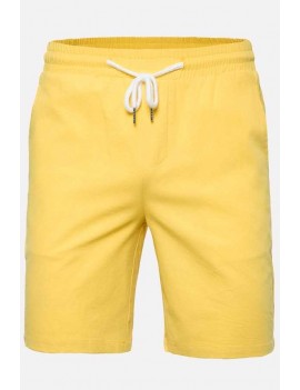 Men Yellow Drawstring Waist Slant Pocket Casual Shorts
